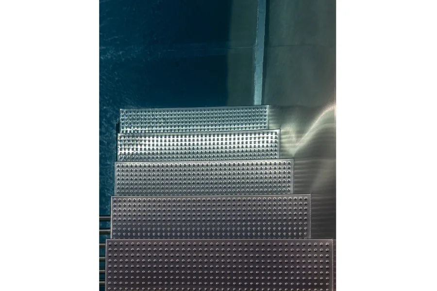 Extra stairs